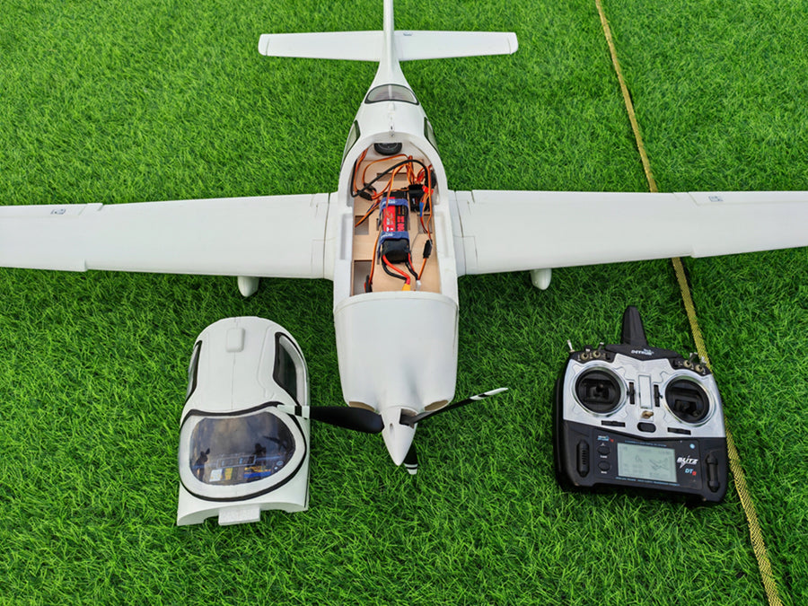 Dynam Cirrus SR22 V3 Trainer 4S White RC Scale Airplane 1.4m PNP BNF RTF DY8935WT