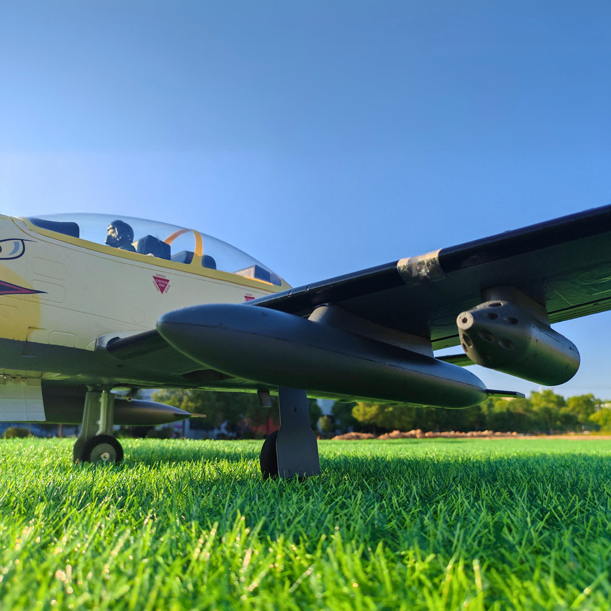 Dynam EMB 312 Tucano 4S Radio Controlled Scale Plane 1300mm Wingspan w Flaps PNP BNF RTF DY8981