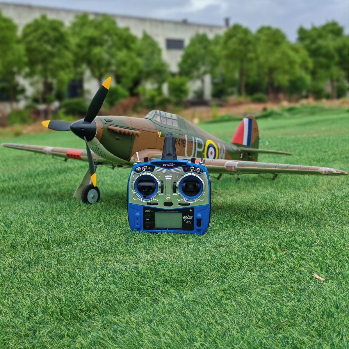 Dynam-Hawker-Hurricane-V3-4S-Remote-Controlled-RC-Warbird-Airplane-1250mm-Flaps-DY8966-PNP-iStone-BNF-SRTF_6