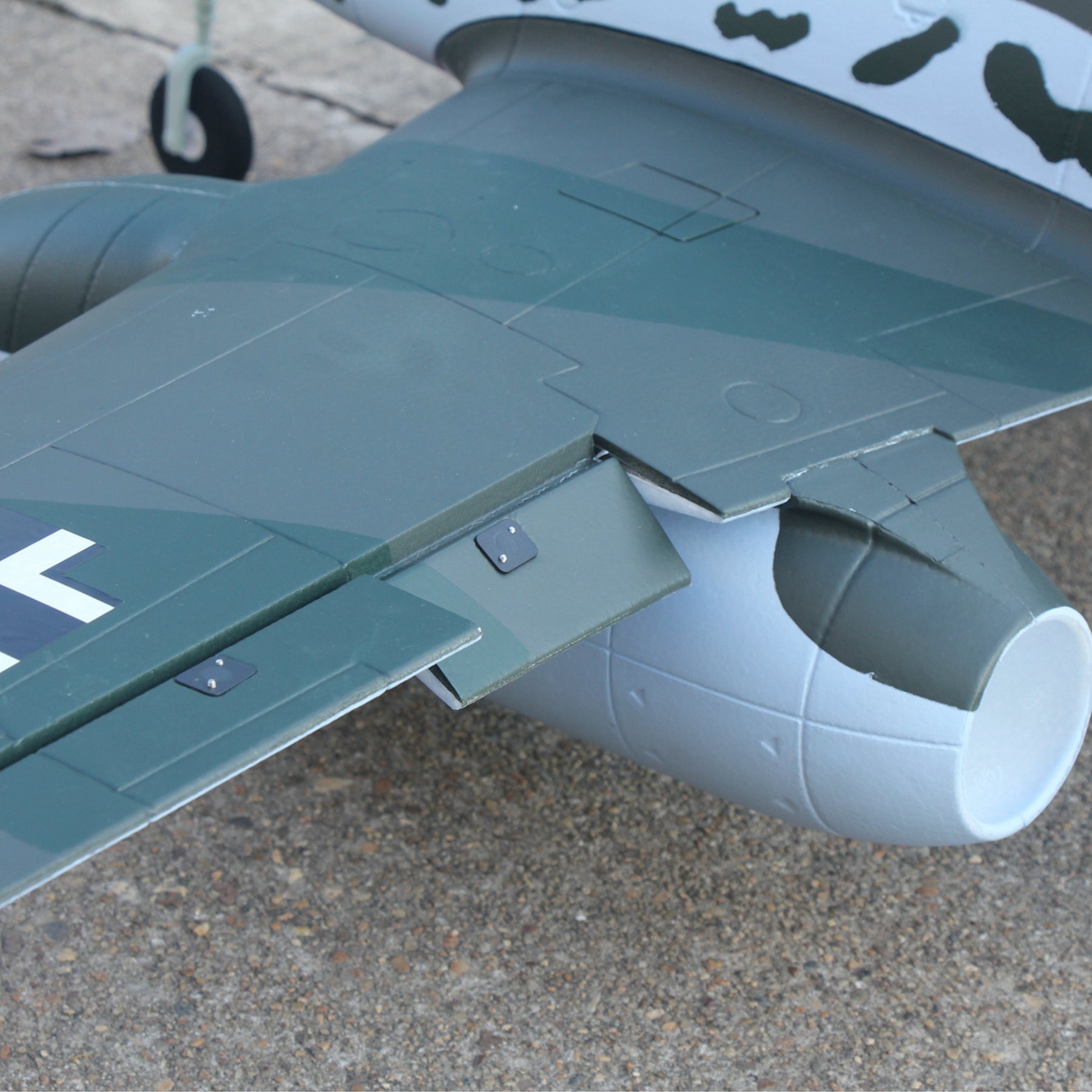 Dynam Messerschmitt Me 262 V2 PRO 6S 12 Blade Twin 70mm RC Remote Control EDF Jet 1.5m Wingspan Flaps PNP DY8950V2