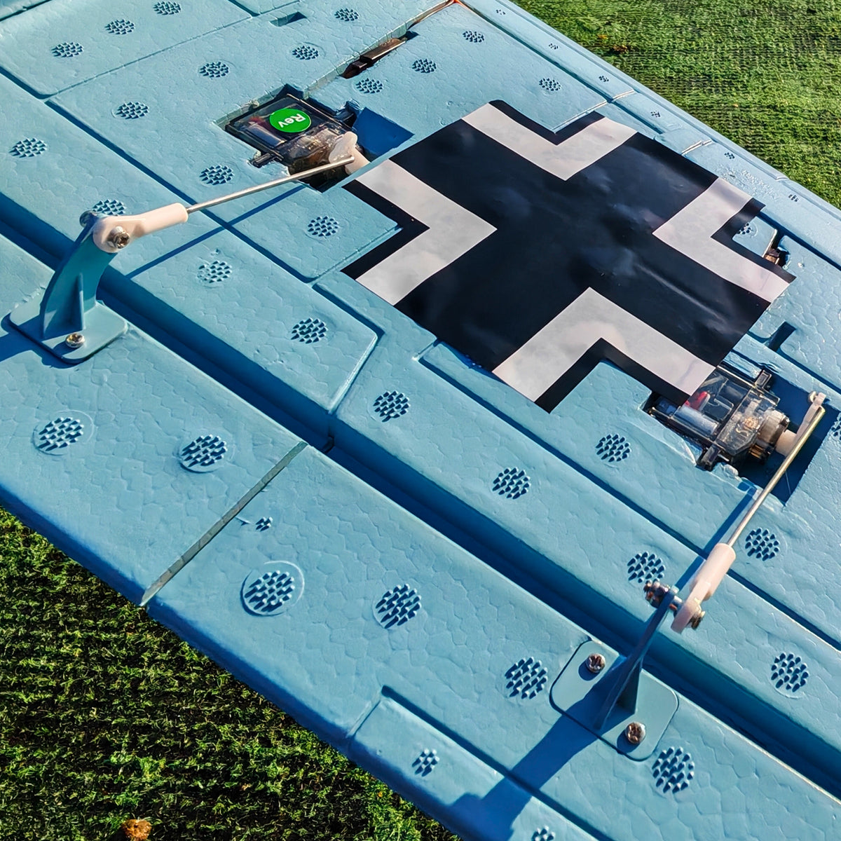 Dynam-Messerschmitt-Me-262-V3-6S-12-Blade-Twin-70mm-EDF-Radio-Controlled-Jet-1.5m-Flaps-RTF-DY8950V3_48