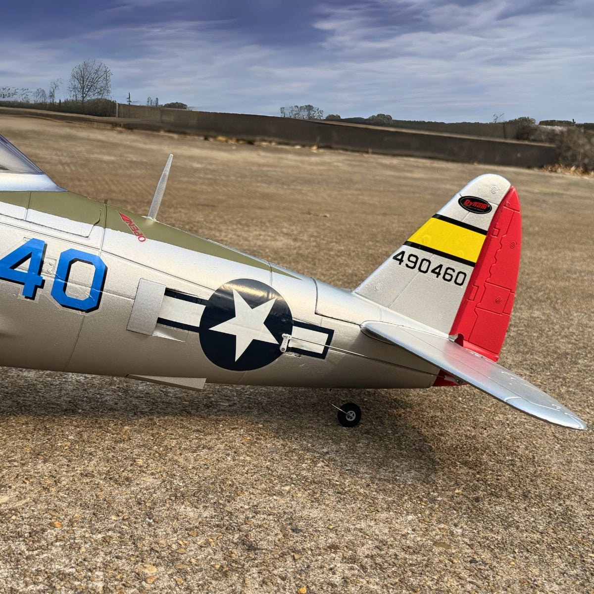 Dynam P 47D Thunderbolt V2 4S RC Radio Control Warbird Airplane 1220mm w Flaps PNP BNF RTF DY8956