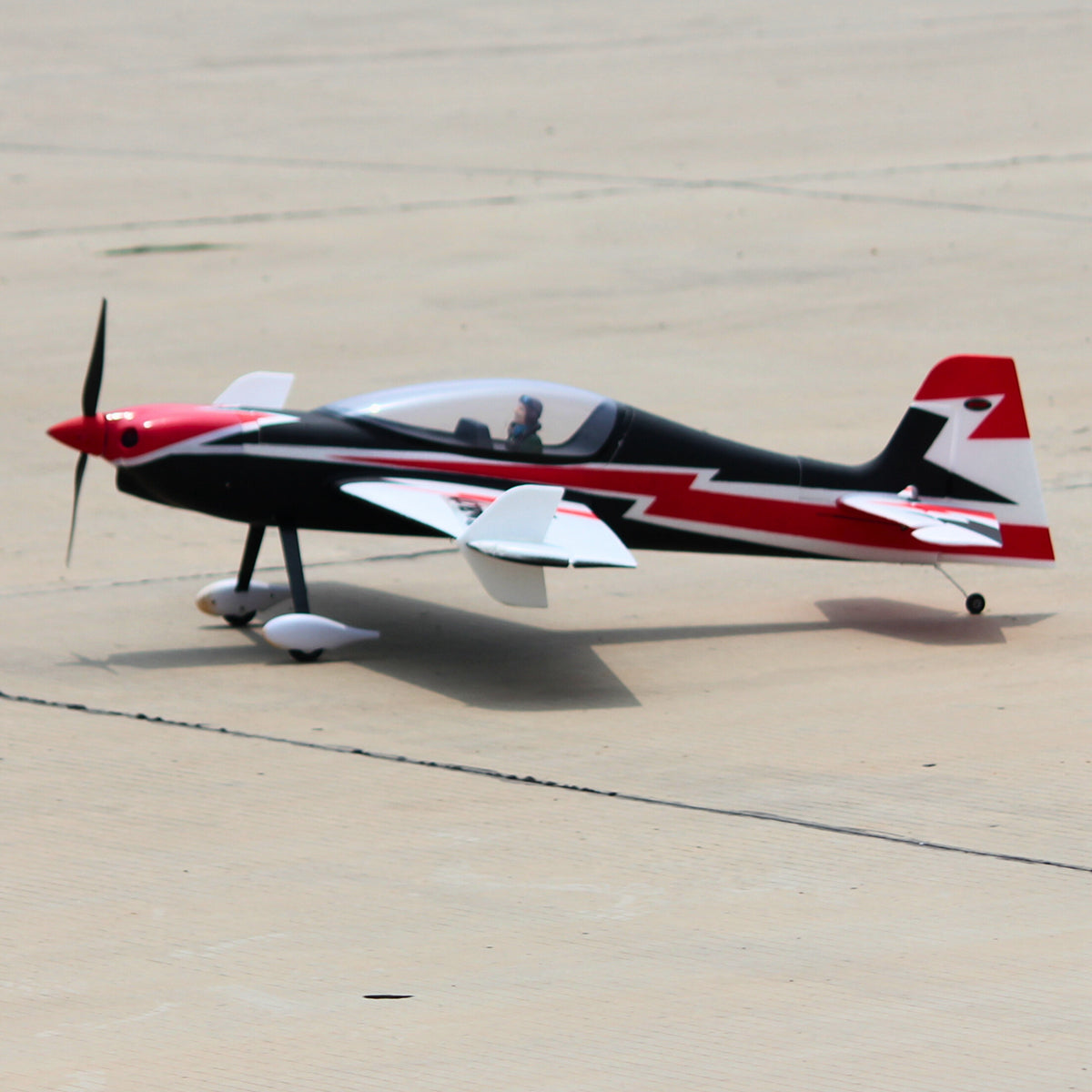 Dynam-Sbach-342-4S-Remote-Controlled-Aerobatic-3D-Sport-Plane-1.25m-Wingspan-RTF-DY8945_12