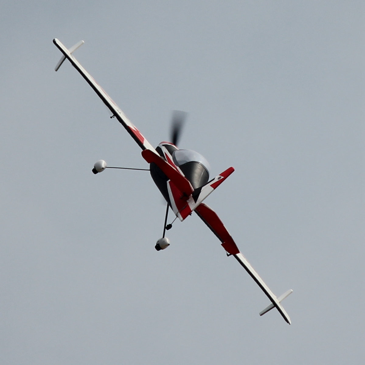 Dynam-Sbach-342-4S-Remote-Controlled-Aerobatic-3D-Sport-Plane-1.25m-Wingspan-RTF-DY8945_26