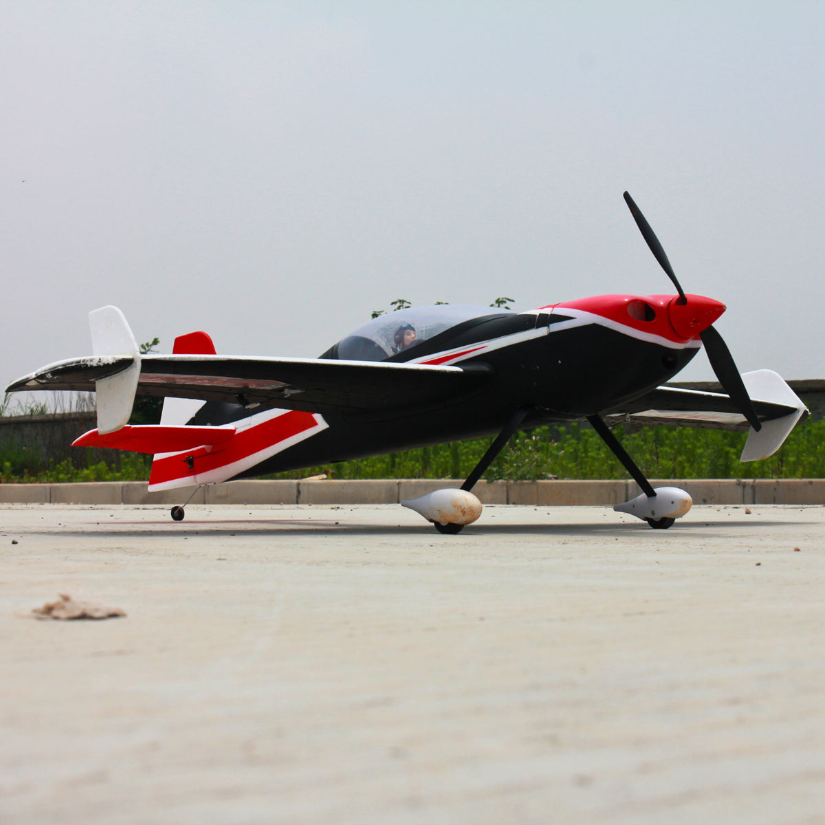 Dynam-Sbach-342-4S-Remote-Controlled-Aerobatic-3D-Sport-Plane-1.25m-Wingspan-RTF-DY8945_7
