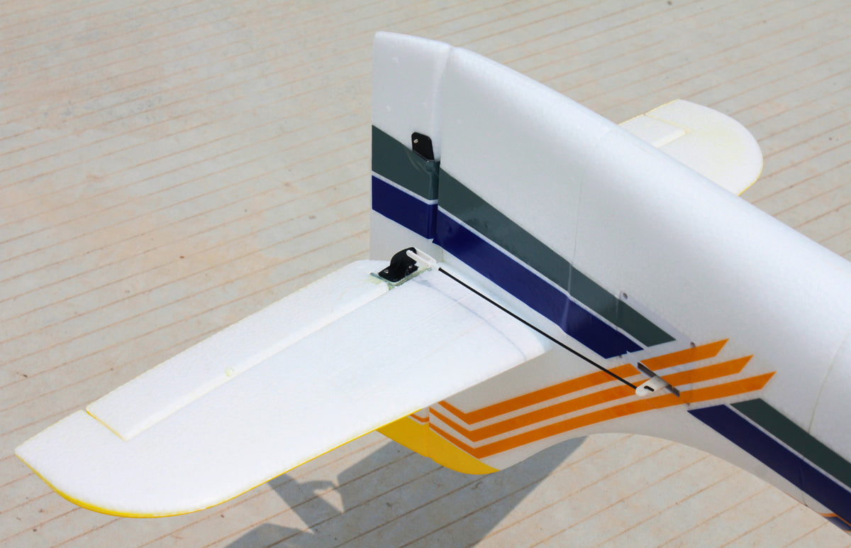 Dynam-Smart-3D-Sport-Trainer-V2-4S-Remote-Controlled-Aerobatic-Airplane-1500mm-Wingspan-PNP-iStone-BNF-SRTF-DY8962V2_42