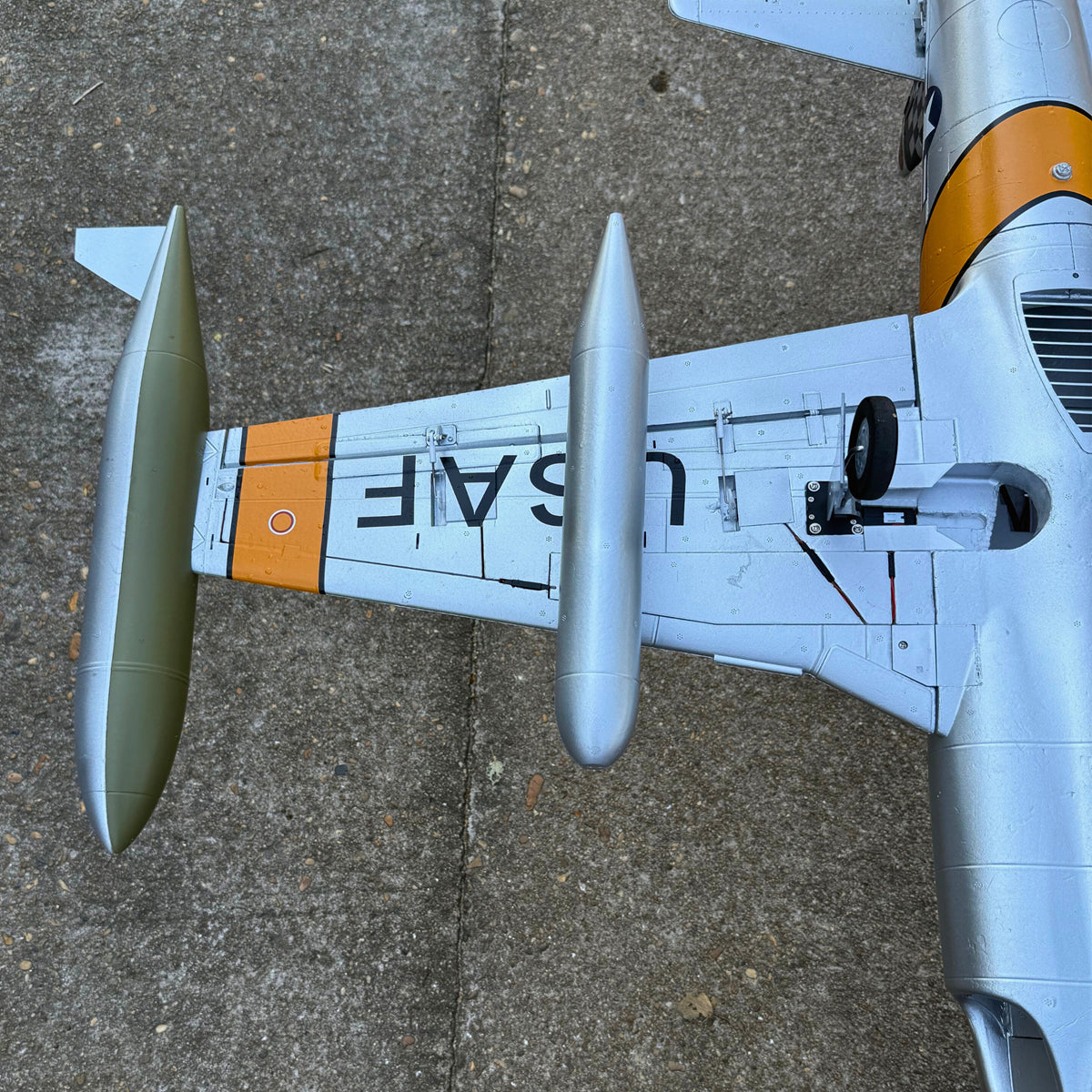 Dynam-T-33-Shooting-Star-6S-12-Blade-Inrunner-70mm-EDF-Remote-Controlled-Jet-Trainer-PNP-SPNP-BNF-RTF-with-iStone-DY8980_12