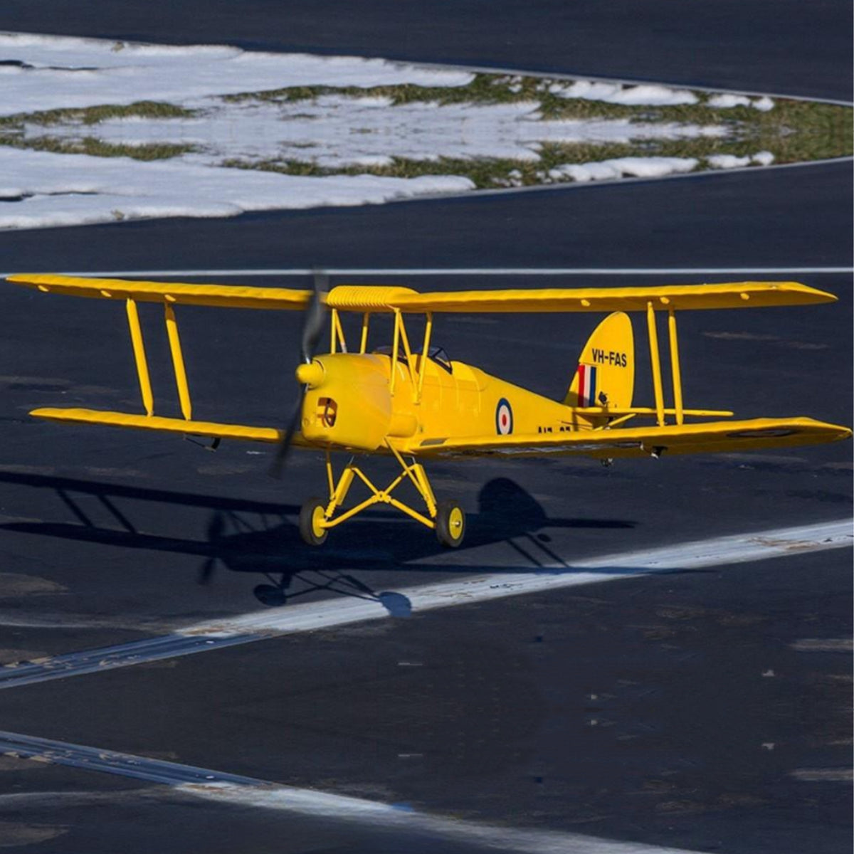 Dynam-Tiger-Moth-DH-82-V2-Yellow-4S-RC-Remote-Control-Biplanes-1300mm-Wingspan-PNP-SPNP-BNF-RTF-6C-DY8957YL_6