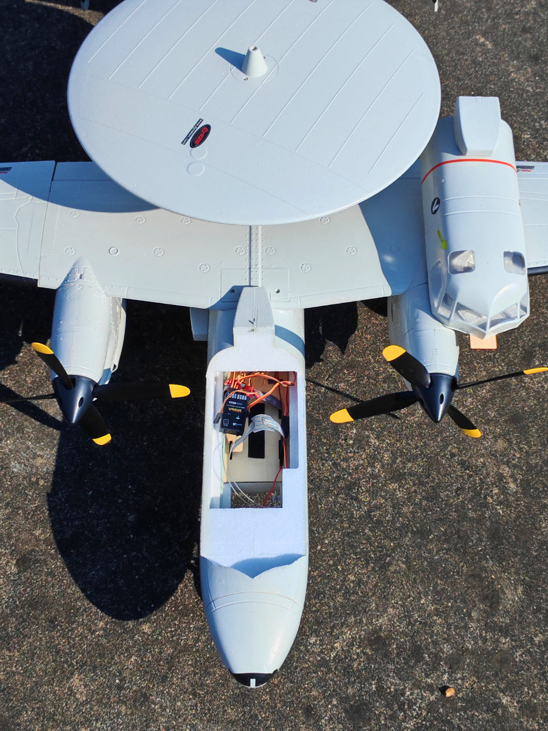 🌟🎉 Neuerscheinung! Jetzt vorbestellen: Dynam E-2C Hawkeye AEW 1500mm Zweimotoriges RC-Flugzeug mit 360° drehbarem Radar