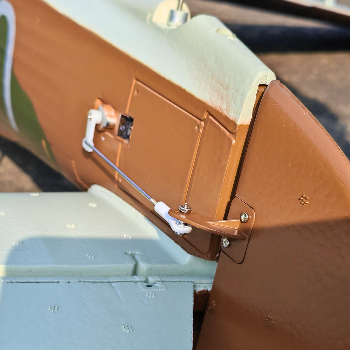 Dynam-Hawker-Hurricane-V3-4S-Remote-Controlled-RC-Warbird-Airplane-1250mm-Flaps-DY8966-PNP-iStone-BNF-SRTF_13