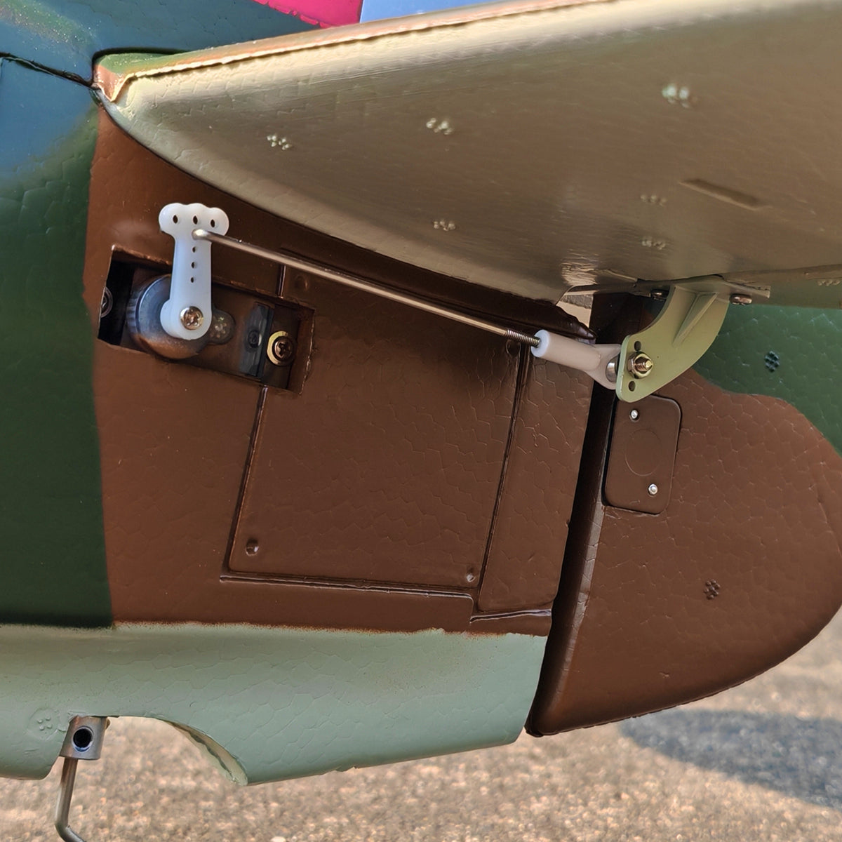 Dynam-Hawker-Hurricane-V3-4S-Remote-Controlled-RC-Warbird-Airplane-1250mm-Flaps-DY8966-PNP-iStone-BNF-SRTF_20