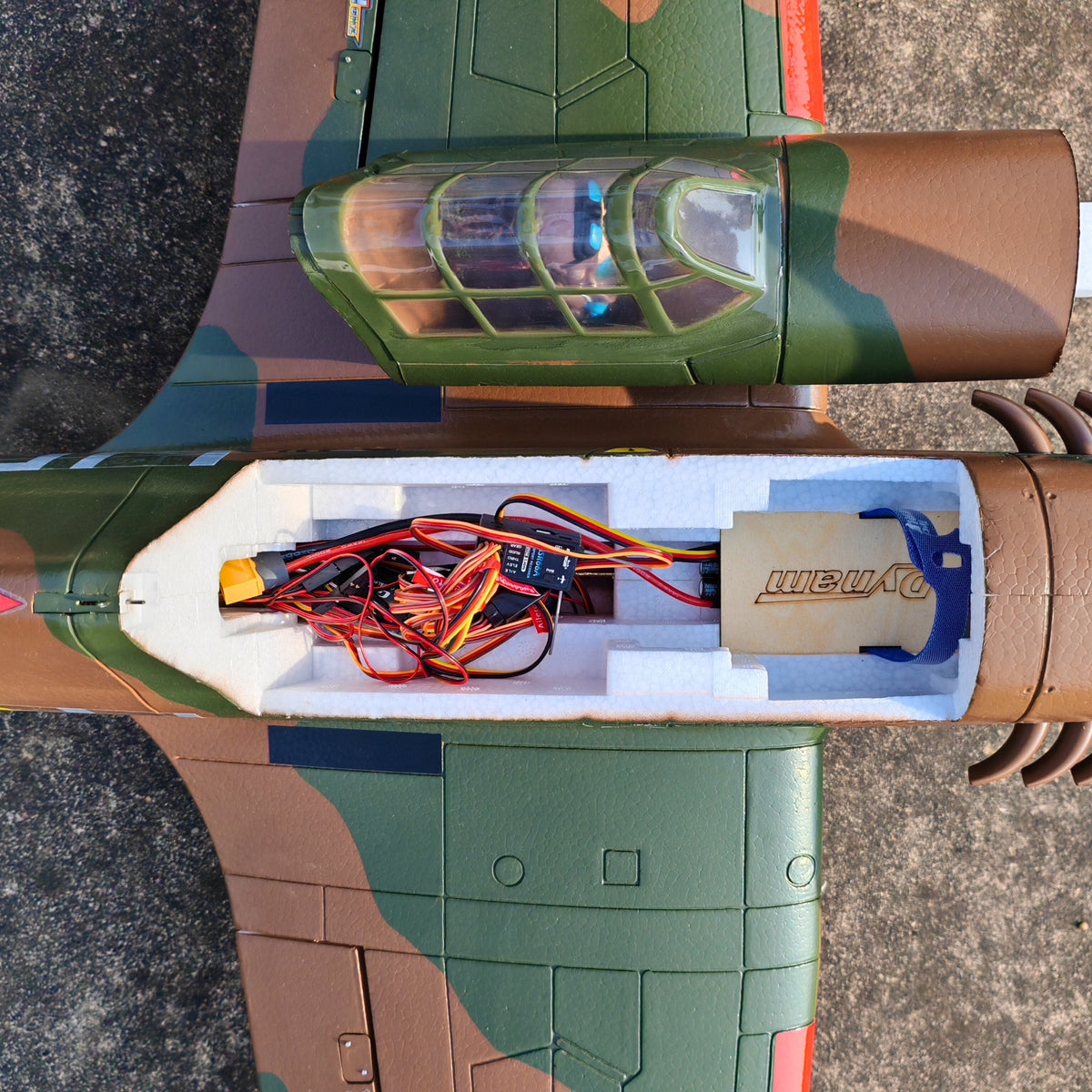 Dynam-Hawker-Hurricane-V3-4S-Remote-Controlled-RC-Warbird-Airplane-1250mm-Flaps-DY8966-PNP-iStone-BNF-SRTF_3