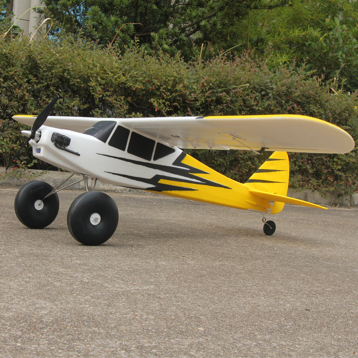 Dynam-Primo-Remote-Controlled-Beginner-Trainer-Yellow-STOL-Bigfoot-4S-1.5m-Flaps-DY8971YL-RTF_1
