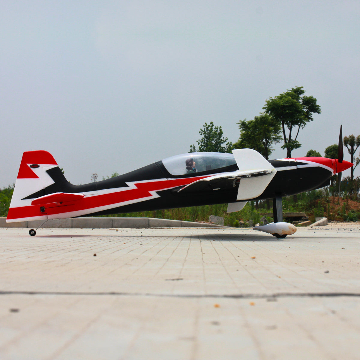 Dynam-Sbach-342-4S-Remote-Controlled-Aerobatic-3D-Sport-Plane-1.25m-Wingspan-RTF-DY8945_8