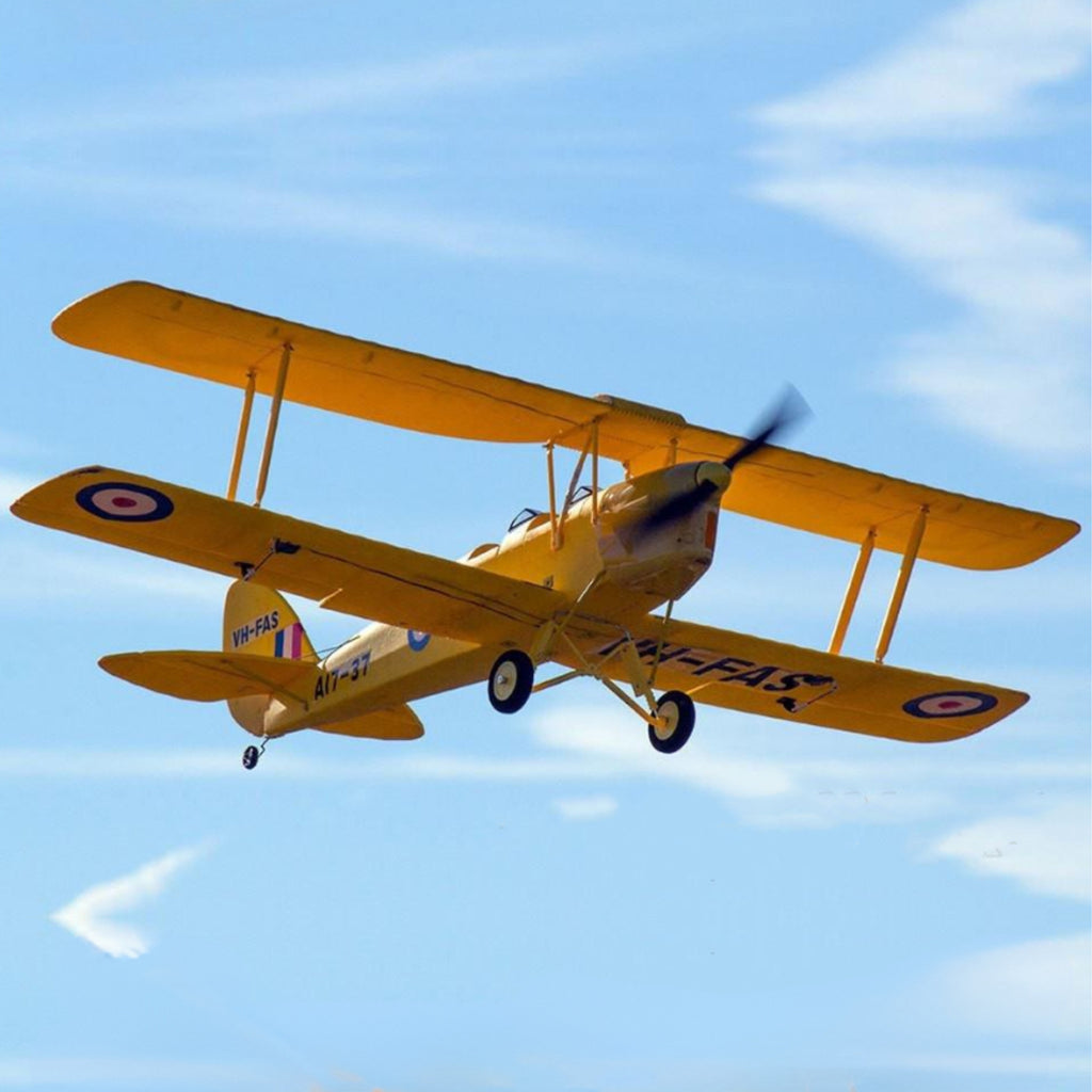 Dynam Tiger Moth DH. 82 V2 Geel 4S RC Dubbeldekker 1.3m